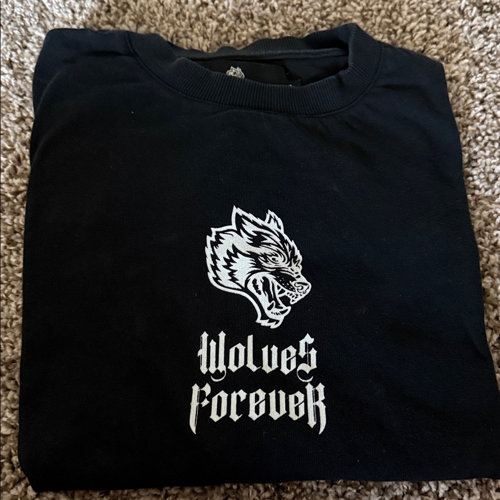 Darc Sport Wolves Forever Graphic T-Shirt